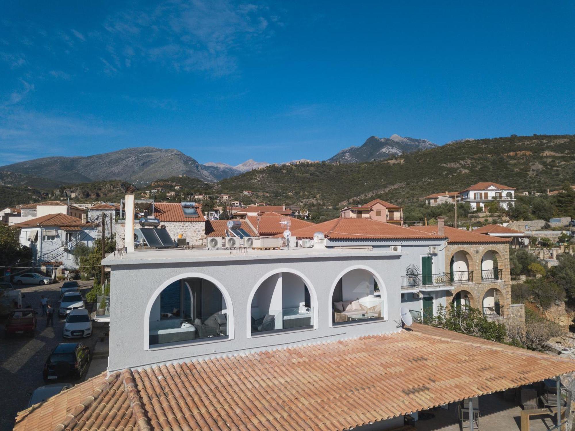 Marina Apartments Kardhamili Exterior foto