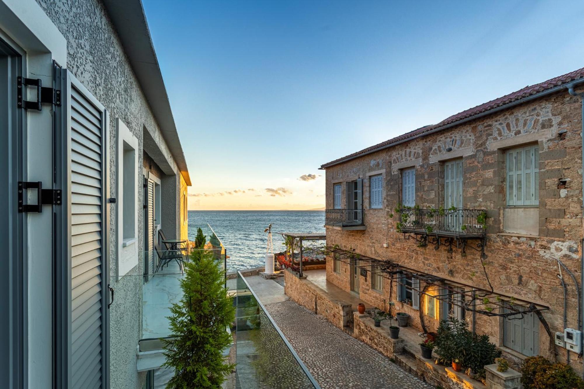 Marina Apartments Kardhamili Exterior foto